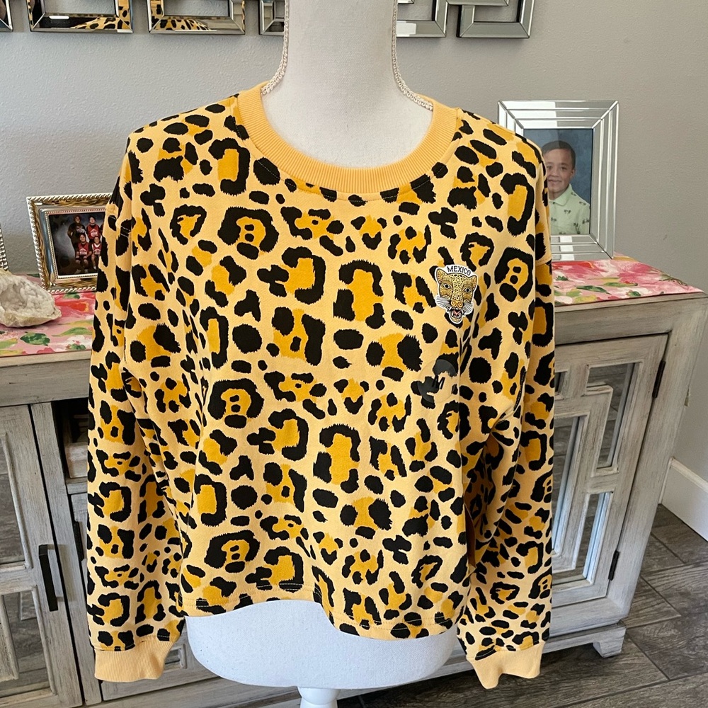 Vans Tiger Mexico sweater new with tags Medium